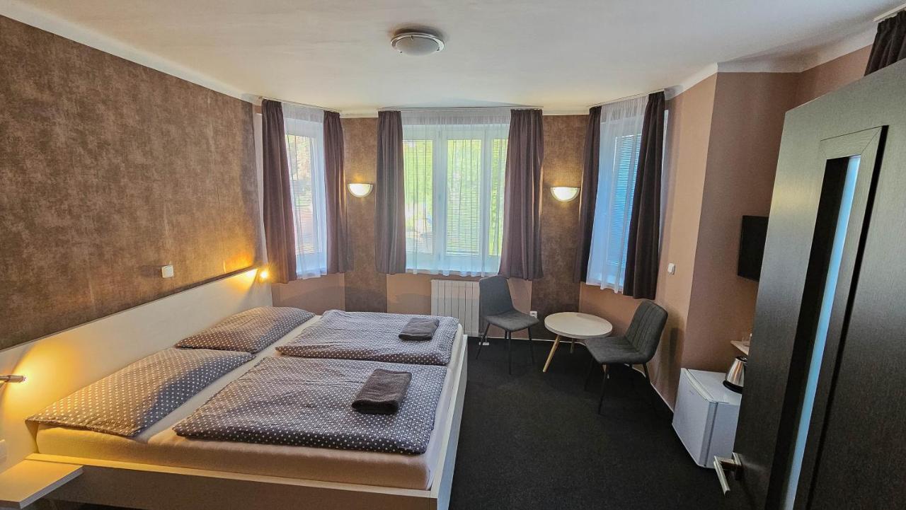 Almond Hotel Teplice Exterior photo
