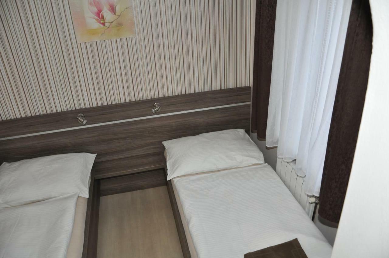 Almond Hotel Teplice Exterior photo